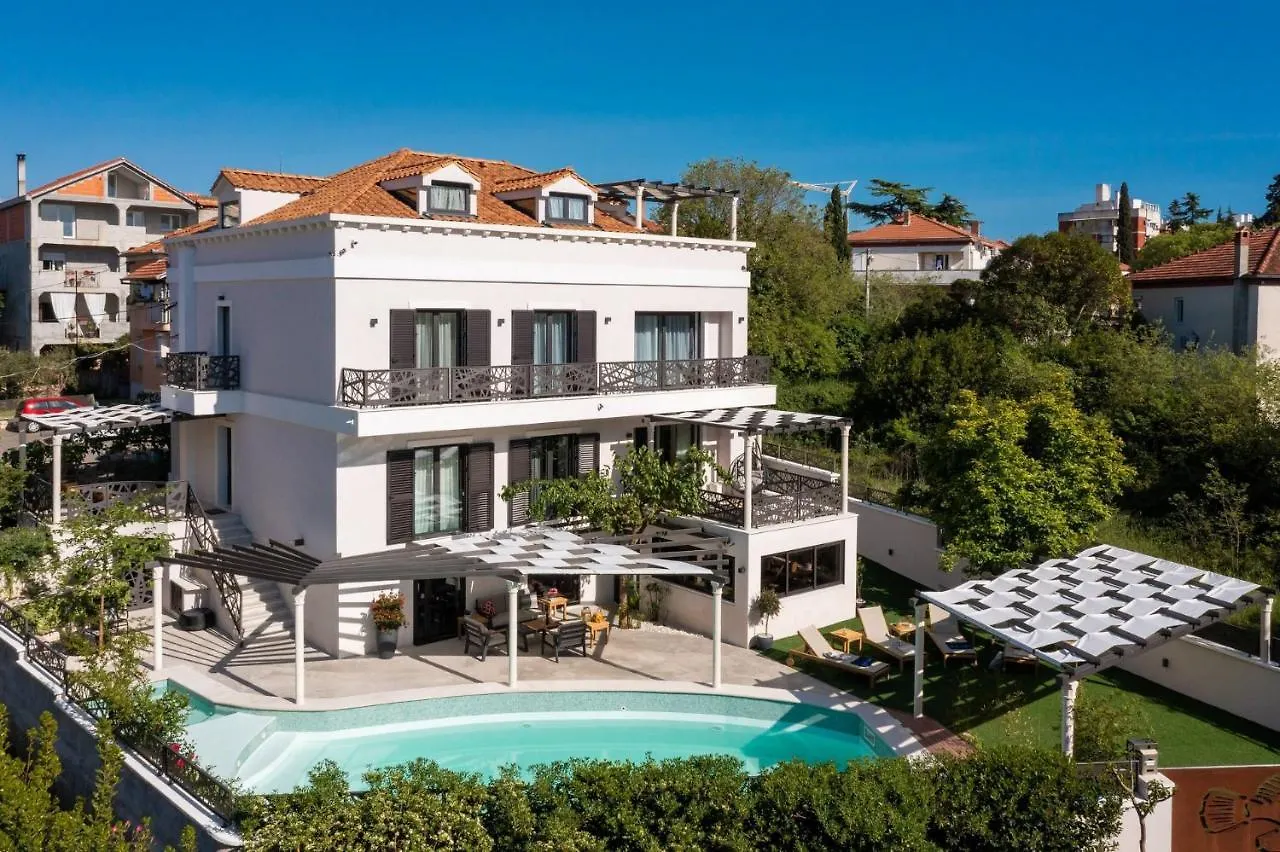 Magnificent Villa Scorpaena With Heated Swimming P Zadar