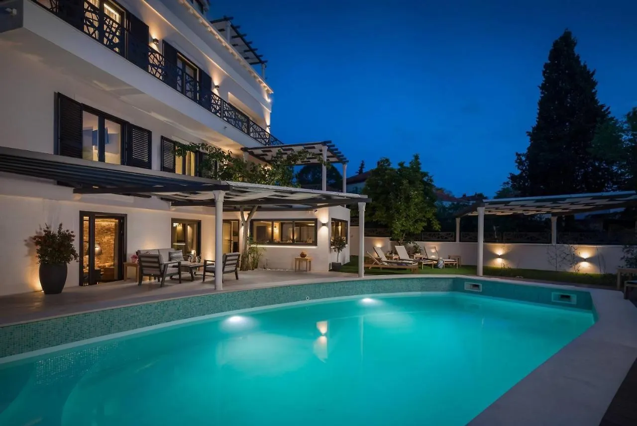 Magnificent Villa Scorpaena With Heated Swimming P Zadar