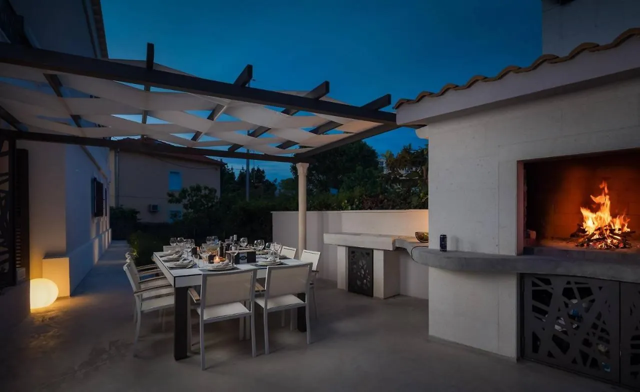 Magnificent Villa Scorpaena With Heated Swimming P Zadar