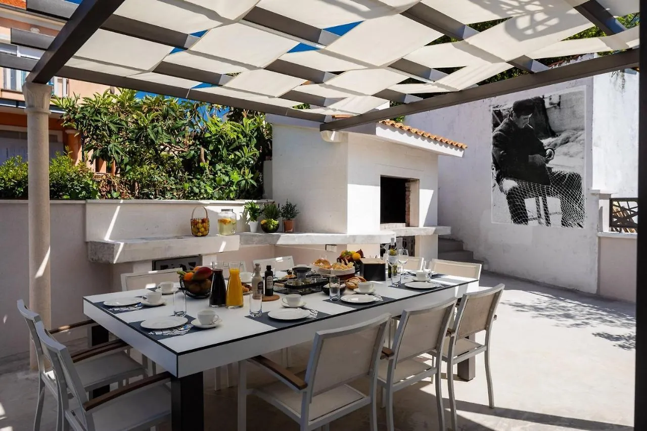 Magnificent Villa Scorpaena With Heated Swimming P Zadar
