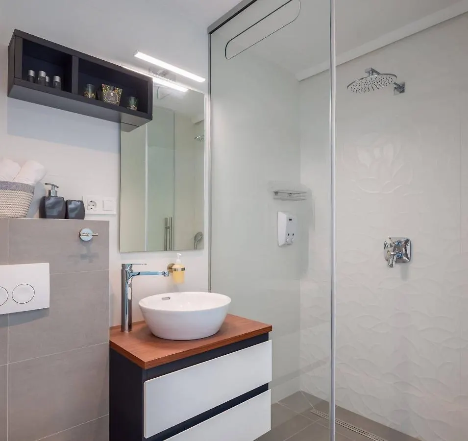 Magnificent Villa Scorpaena With Heated Swimming P Zadar