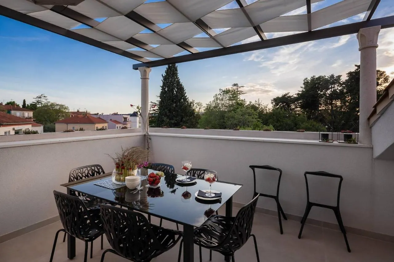 Magnificent Villa Scorpaena With Heated Swimming P Zadar 0*,