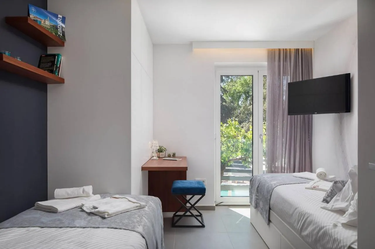 Magnificent Villa Scorpaena With Heated Swimming P Zadar 0*,